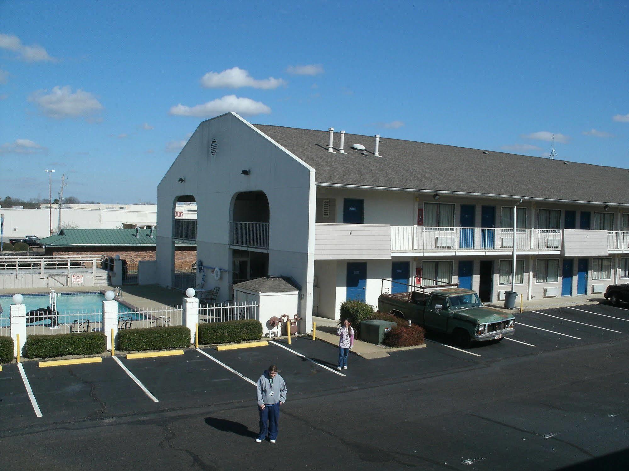 Motel 6 Millington Tn Exterior photo